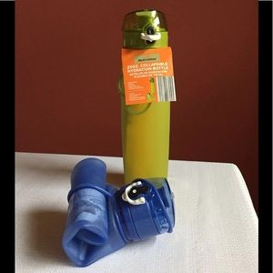 Collapsible blue silicon water bottle